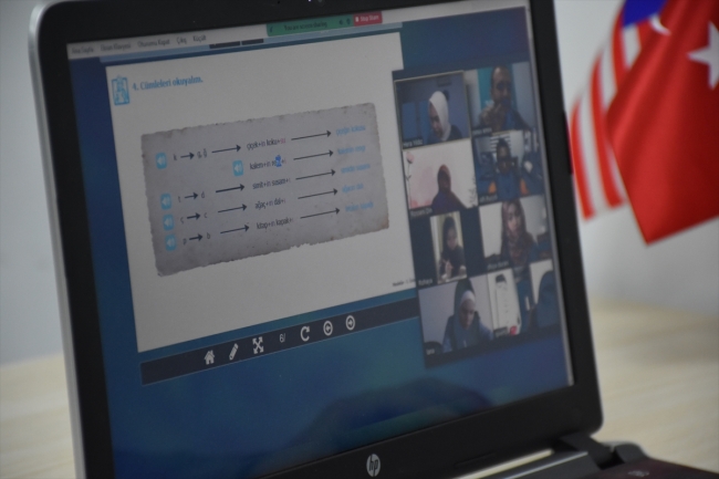 Koronavirüs, YEE'nin Türkçe sevdalılarıyla buluşmasına engel olamadı